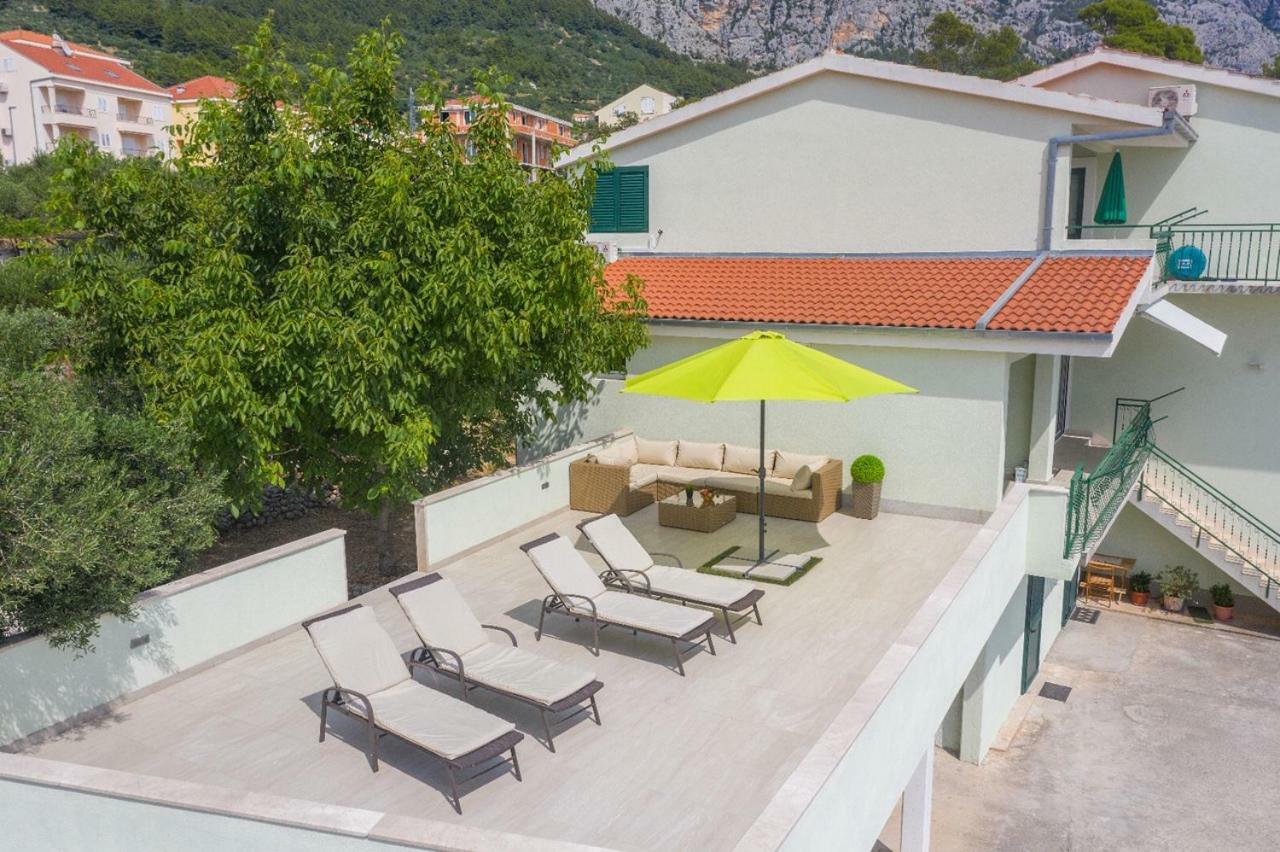 Jelena Apartman *